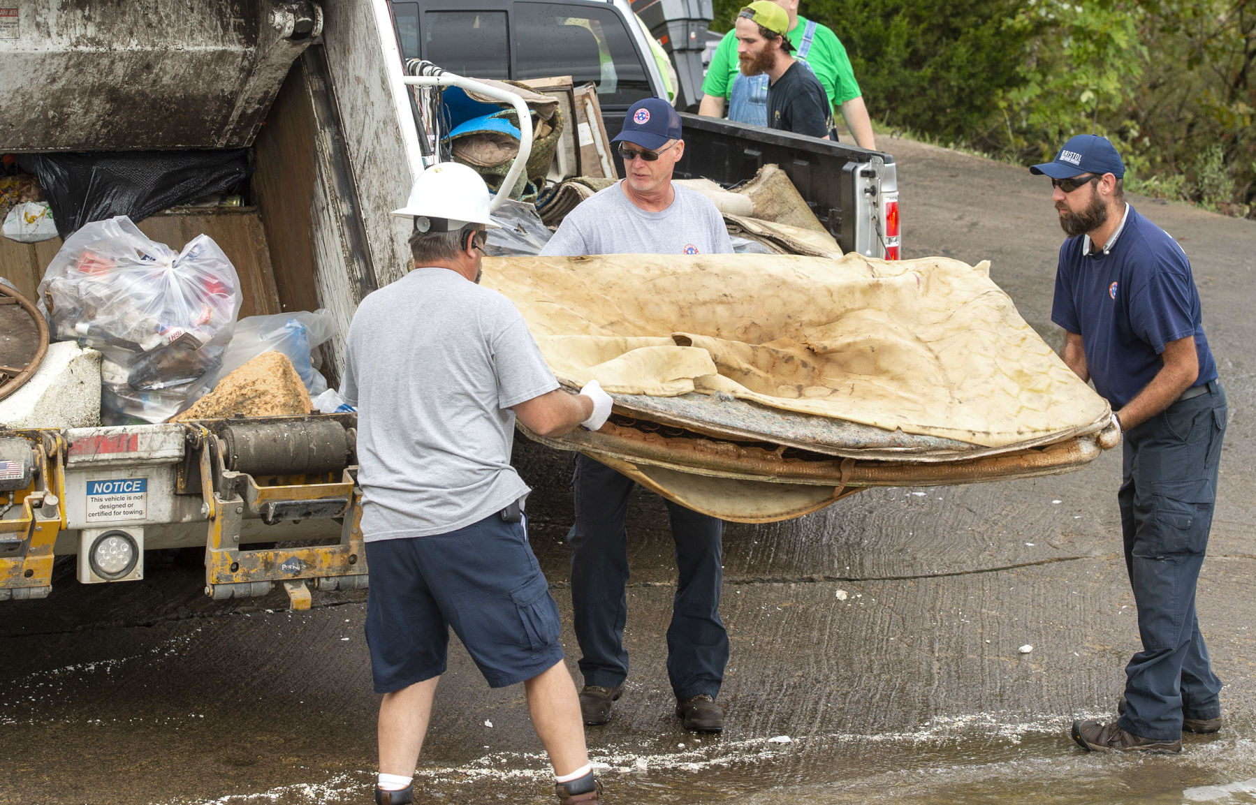 South Holston Lake Cleanup 01
